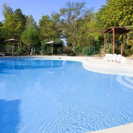 Camping L'Eau Vive Hotel Dauphin Buitenkant foto