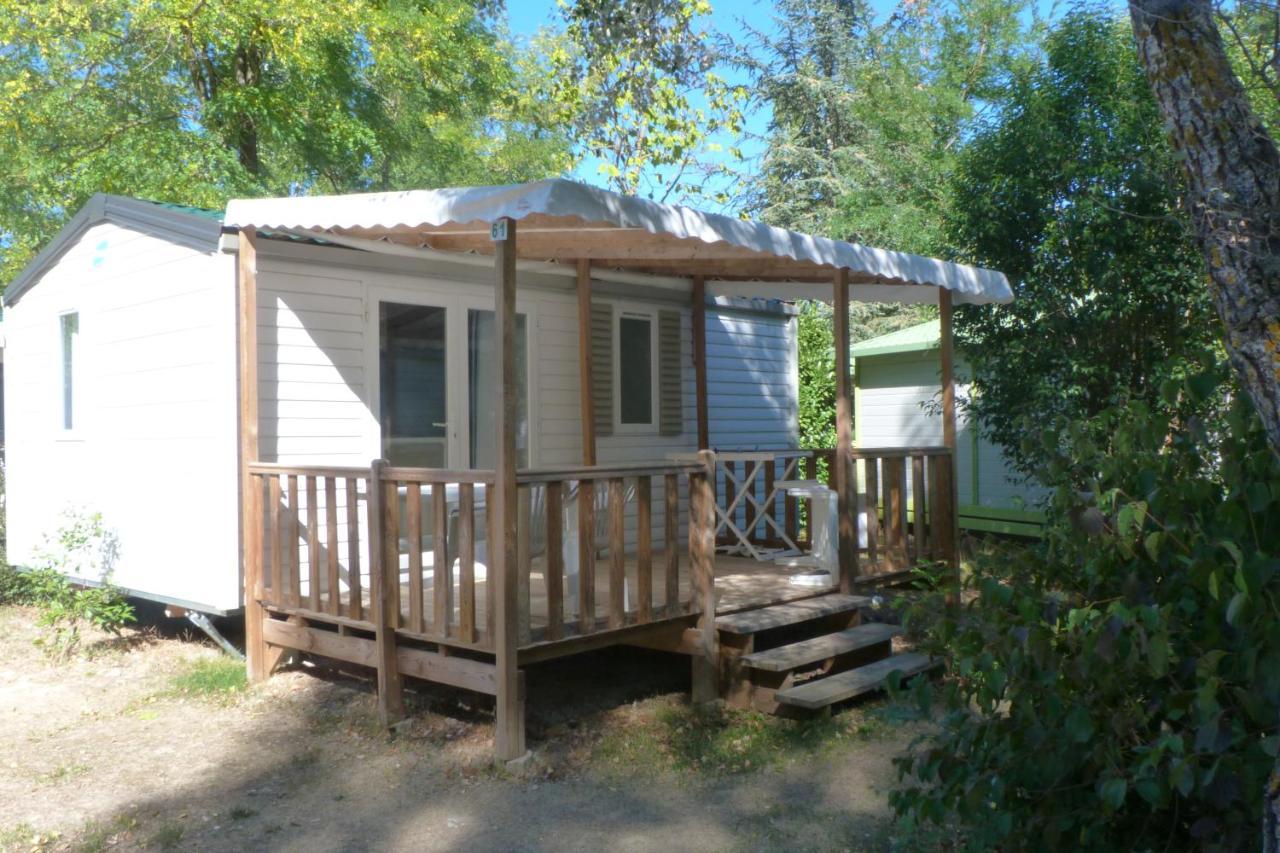 Camping L'Eau Vive Hotel Dauphin Buitenkant foto